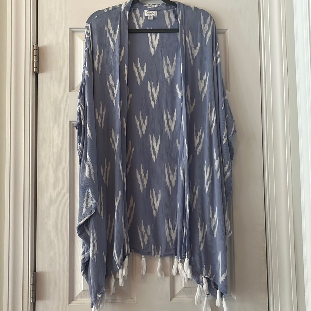 Mud Pie Light Weight Shawl with Tassels